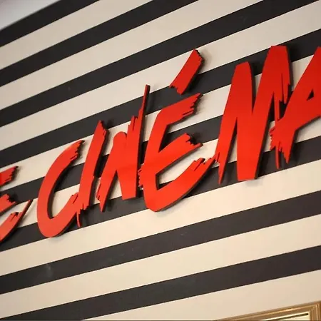 Le Cinema Hotell 3*