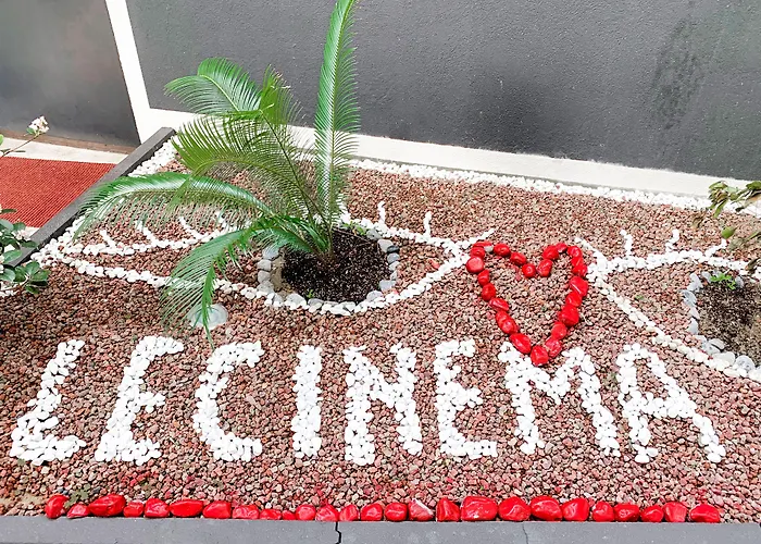 Le Cinema מלון