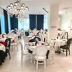 Le Cinema Hotel